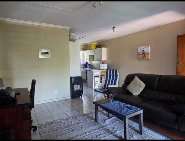 2 BEDROOM PROPERTY TO RENT IN FAERIE GLEN